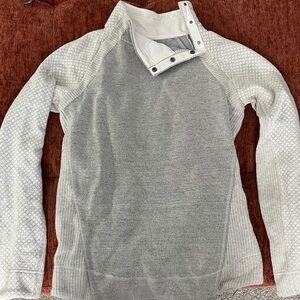 prAna Gray and White Wool Blend Sweater Size Medium